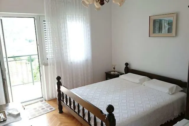 Pensión Racetin 3*